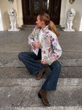 Vintage Quilted Patchwork Cropped Coat Size Medium Floral Boxy Boho